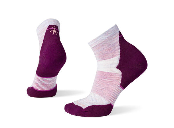W Run Targeted Cushion Ankle Socks 